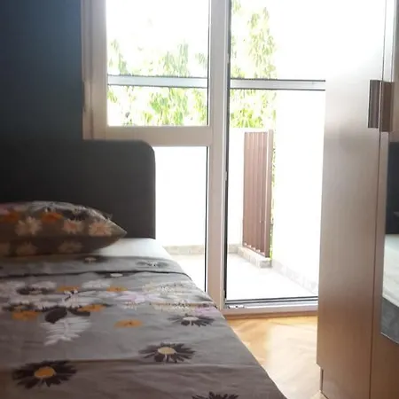 Apartments With Wifi Split - 16009 3*