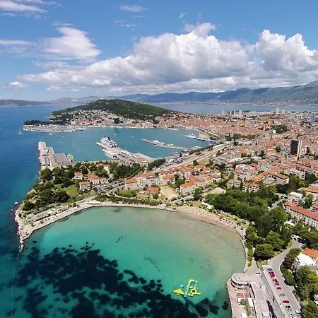 Apartments With Wifi Split - 16009 Split